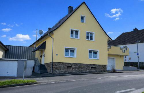 Wolke13 - gemütliche 2 Zimmer Wohnung mit voll ausgestatteter Küche in der City von Menden - Foto 2