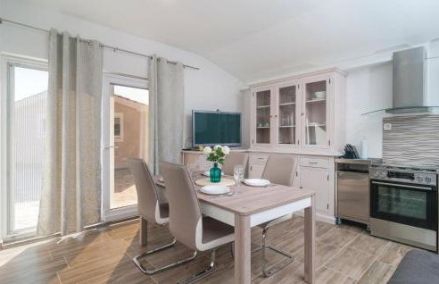 4 Bedroom Stunning Home In Neoric - Foto 35