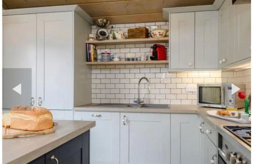 West Cottage. Central, beautiful, 2 mins to beach. - Foto 6