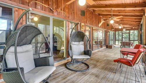 Little Lake George Hideaway with Furnished Boathouse - Foto 4