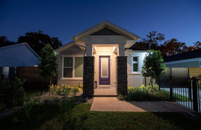 Brand New Modern Pet Friendly Zen Home W/ Private Home Theater & Hot Tub! 2 Bedroom Home by RedAwning - Photo 64