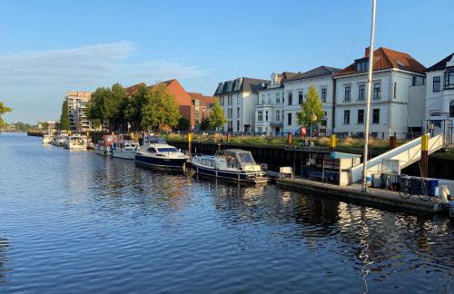 MiCasa OL - Modernes Apartment in City Bestlage - Küche - WLAN - Balkon - Fugenloses Bad - Photo 34