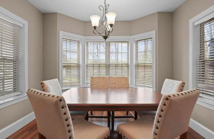 Sleeps 22, Lakefront w/ Private Dock & Pool, 2 Houses Lake Living by Avantstay - Foto 78