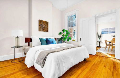 Local Landmark - Gorgeous Historic Home - Foto 7