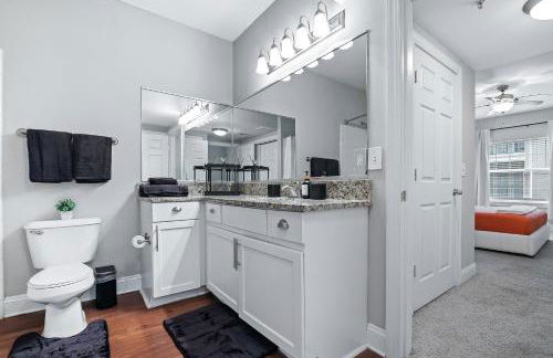 Luxury King Bed Suite - Pool - Gym - Parking - Foto 18