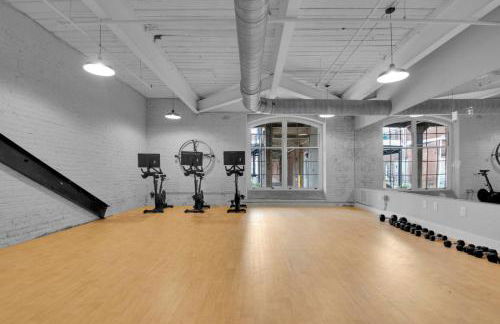 Luxurious 2 Bedroom 2 Bathroom - Foto 13