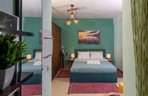 Central & Riverfront Room 2 - Photo 14