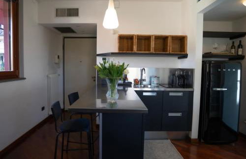 BASTIA RF Stylish Renovated Suite Apartment Scalo Romana Up to 4 Guests Milan Olympics - Foto 3