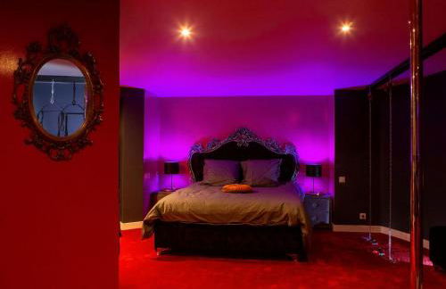 SUITE PLAYROOM Love Hotel Toulouse - Foto 2