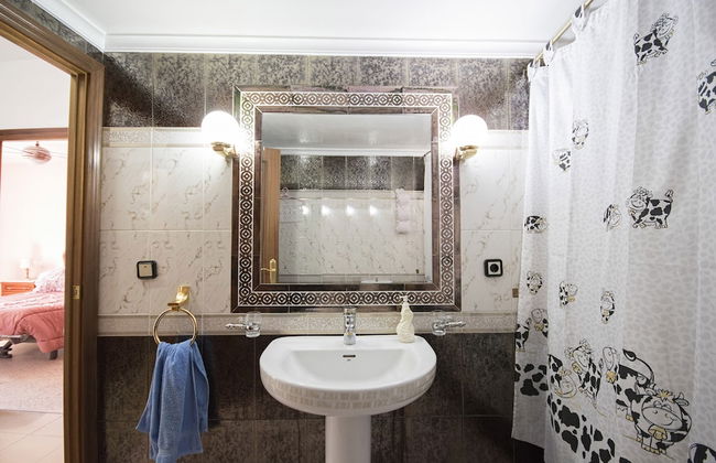 Centro Cordoba Apartamentos Levante - Photo 17