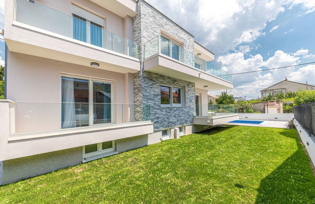 Expansive Retreat With Private Pool & Bbq, Near the Beach - Foto 39