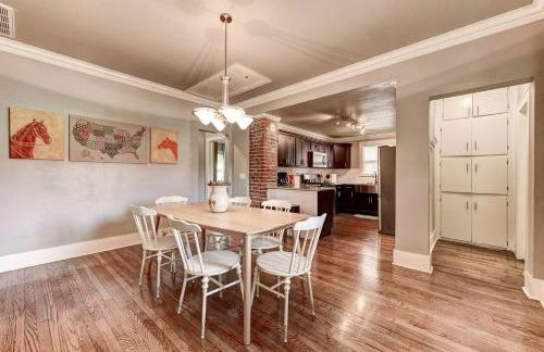 Boho Bungalow-walk to Plaza District can sleep 8 - Foto 13