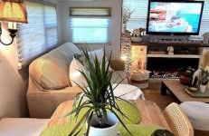 1 Large Bedroom Outdoor Patio - Photo 24