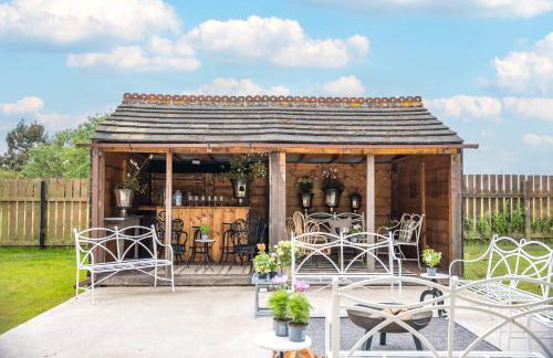 Large Country Cottage, Sleeps 8 - Spa Facilities, Garden Bar, Catering Services, Free Parking, Nature Reserve, Hen Parties - Foto 31