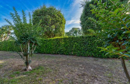 Charming and Cozy Townhome Near Disney - Foto 49