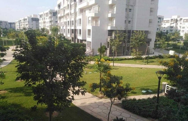 Cozy Hotel APt In Madinaty 10.103.10.12 - Foto 1