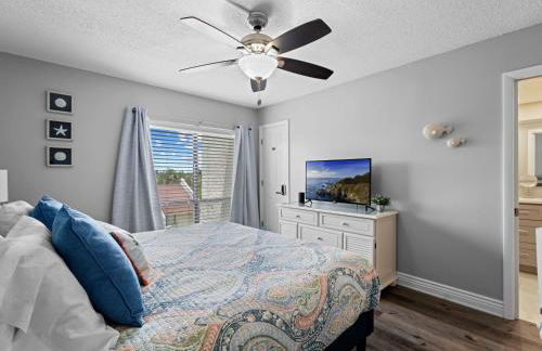 Siesta Paradise - Steps to Beach & Village - Pool - Photo 30