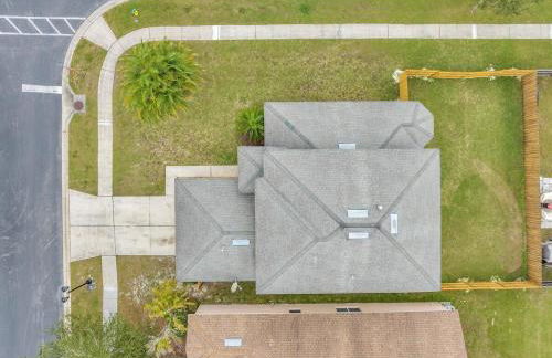 Beautiful home with a huge pool! - Foto 52