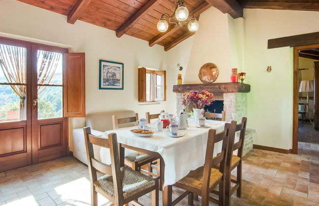 Rustic Serenity Farmhouse - Foto 28