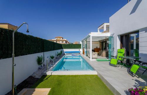 Luxe villa met verwarmd zwembad - Foto 34