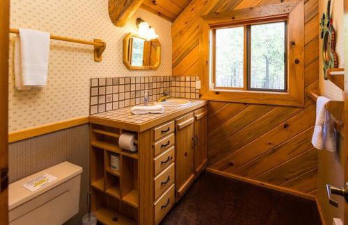 Sisters Dream Inn - Photo 14