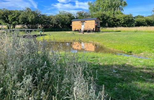 Mountbatten Shepherds hut & Buckhurst Shepherds hut - Foto 44