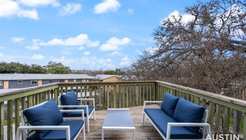 Walk to Zilker Patio w a View Elevated Balcony - Photo 4