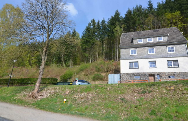 Lovely Group House near Winterberg with Private Sauna, Garden, & Terrace - Foto 35