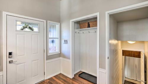 Sioux Center Split-Level Home with Game Room! - Foto 4