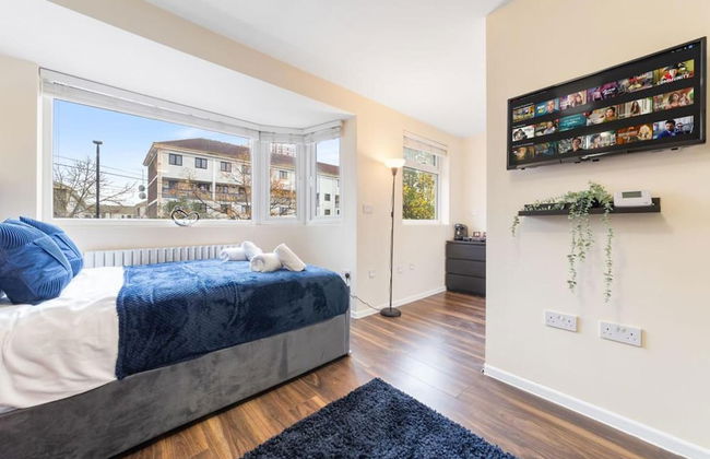 Spacious Sleeps 3 Ensuite Room In Twickenham TW7 - Foto 1