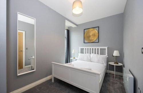 The Sharston - Free Parking & Close To Airport - Foto 11