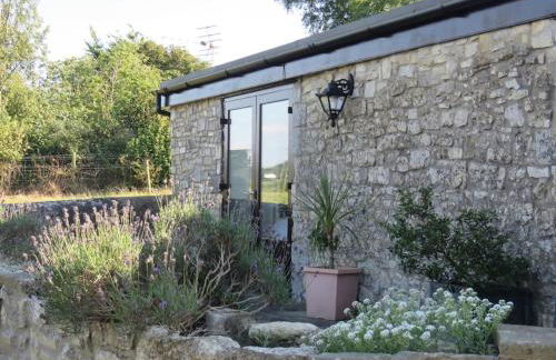 The Old Stable, Llancarfan - Photo 9