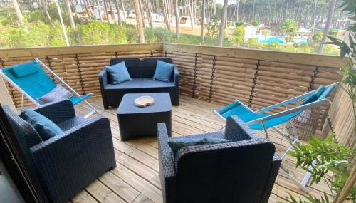 Blue ocean - Photo 1