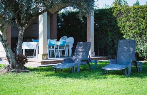 Precioso chalet con piscina y pista de padel - Photo 11