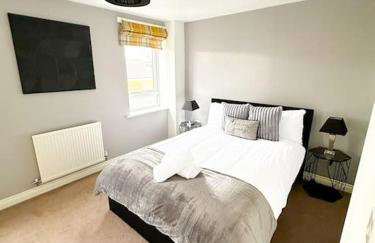 Luxury 3 Bedroom House With FREE Parking - Foto 5