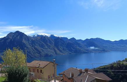 EnjoyIseoLake - Le Terrazze - 2 rooms flat with a pool and a terrace with a stunning lake view - Foto 15