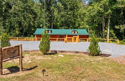 The Heartwood Hideaway-Charming Cabin Getaway-Trails, Creek, and Starry Nights - Foto 4