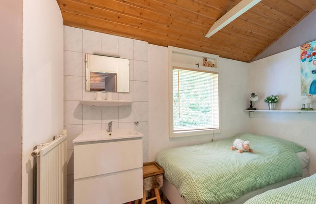 House in Hunzebergen Near Forest Trails - Foto 8