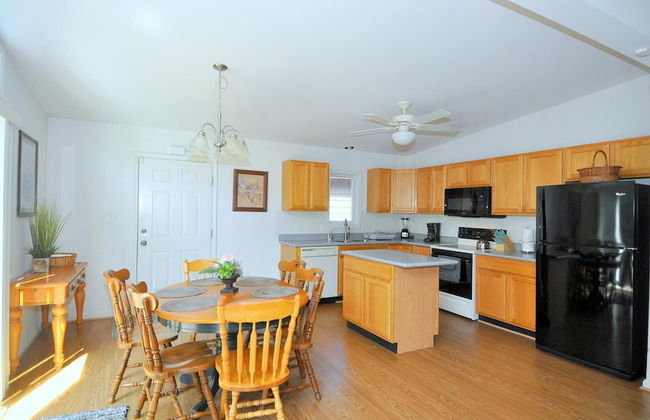 Cacapon Connected - Workplace Retreat - Foto 23