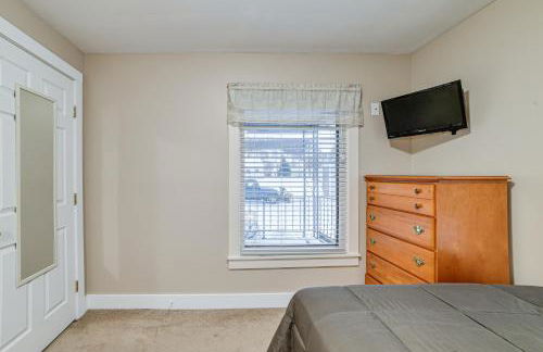 Near Hiking and Skiing Cozy Home in Cortland! - Photo 11