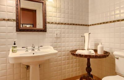 Elegant 7BR Estate with Pool & Hot Tub in Berkshires - Foto 16