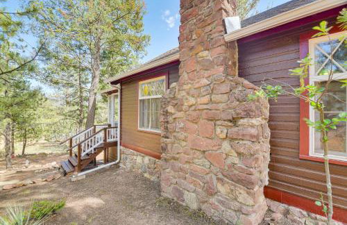 Pine Chateau Guest Cabin with Mtn Views and Sauna! - Photo 20