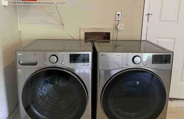 Greensboro Get-together, K Bed, Secret Playroom, central location - Foto 43