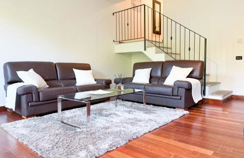 Dimora Larianda - Private Parking and Garden - Foto 4