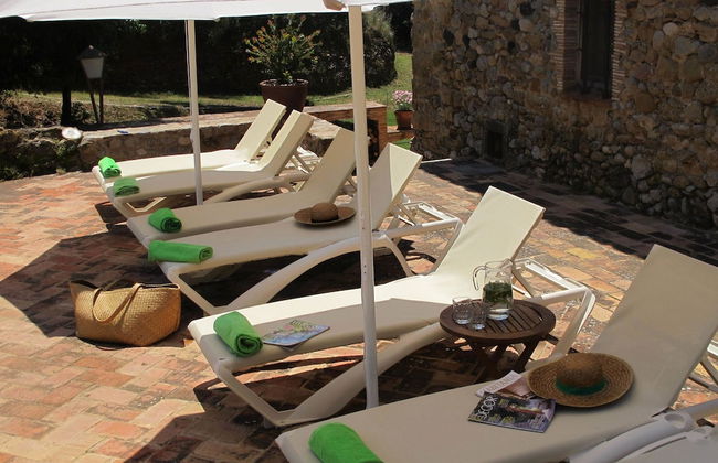 Traditional Estate From the XIV Century, With Swimming Pool - Photo 16