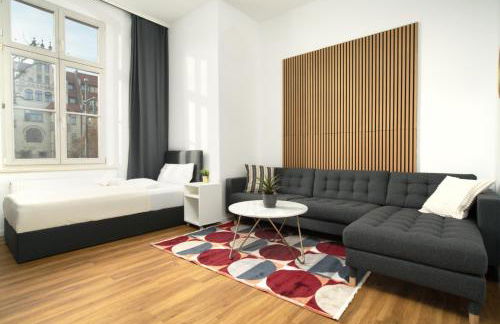 Halle Suites by FullHouse - free parking & WiFi - Foto 42