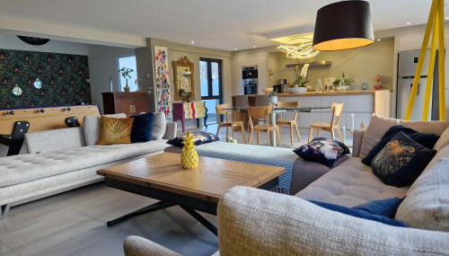 Villa Poppies Holiday Charme et Luxe 14 Pers SPA Privé Jardin Clos 300 m Plage du Débarquement à Pied Mer Familles Groupes EVG Baby-foot Ouistreham - Photo 2