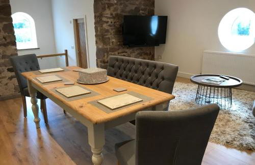 THE HAYLOFT CHESHIRE - Photo 16