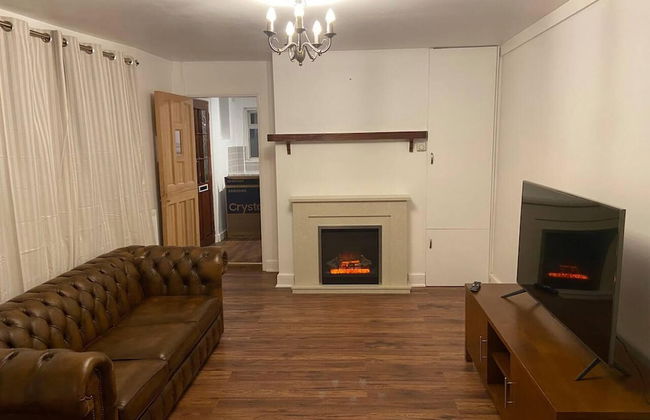 Charming 2-bed Apartment in Brentwood Free Parking - Foto 11