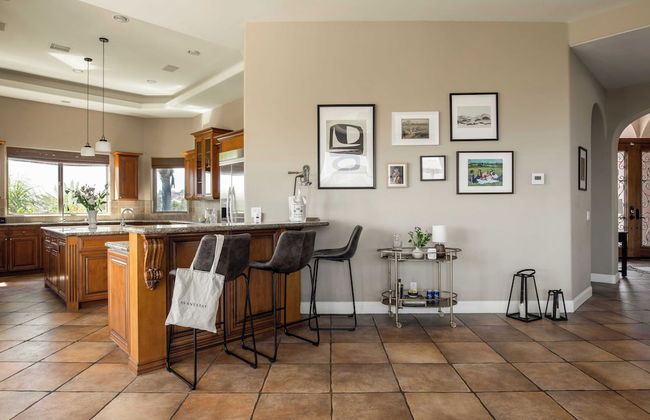 Sangiovese By Avantstay Spectacular Estate w/ Pool, Hot Tub & Putting Green - Photo 19